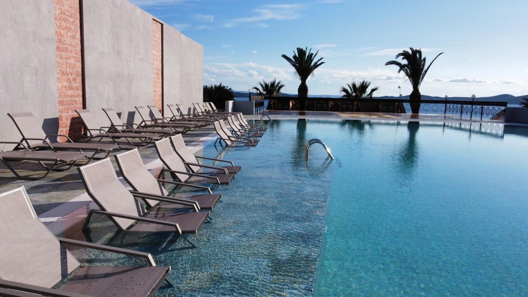 Aristoteles Holiday Hotel And Spa Ouranoupoli Exterior foto
