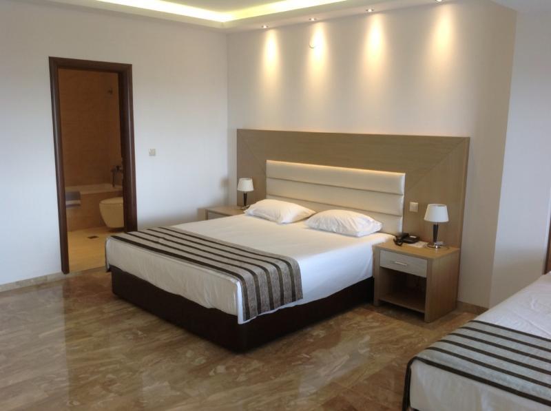 Aristoteles Holiday Hotel And Spa Ouranoupoli Exterior foto